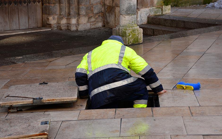 déboucheur à pompe wc Saint-Nom-la-Bretèche
